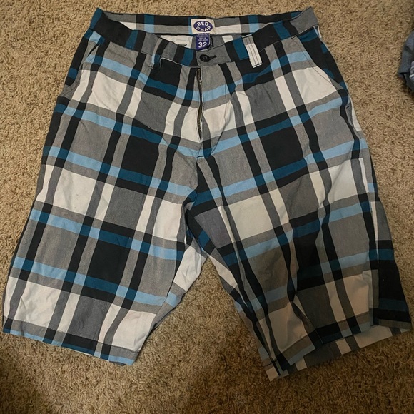 Men’s Plaid shorts - Picture 3 of 3